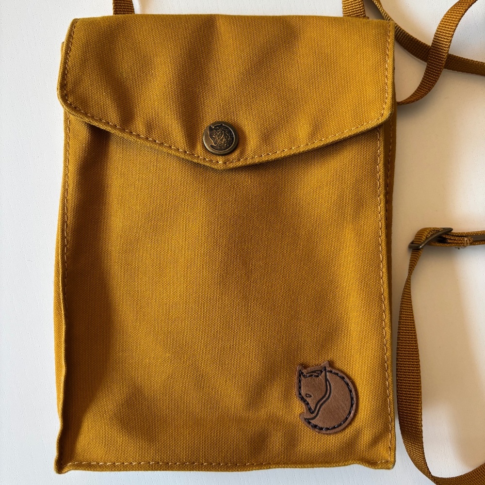 Fjallraven Pocket Shoulder Bag